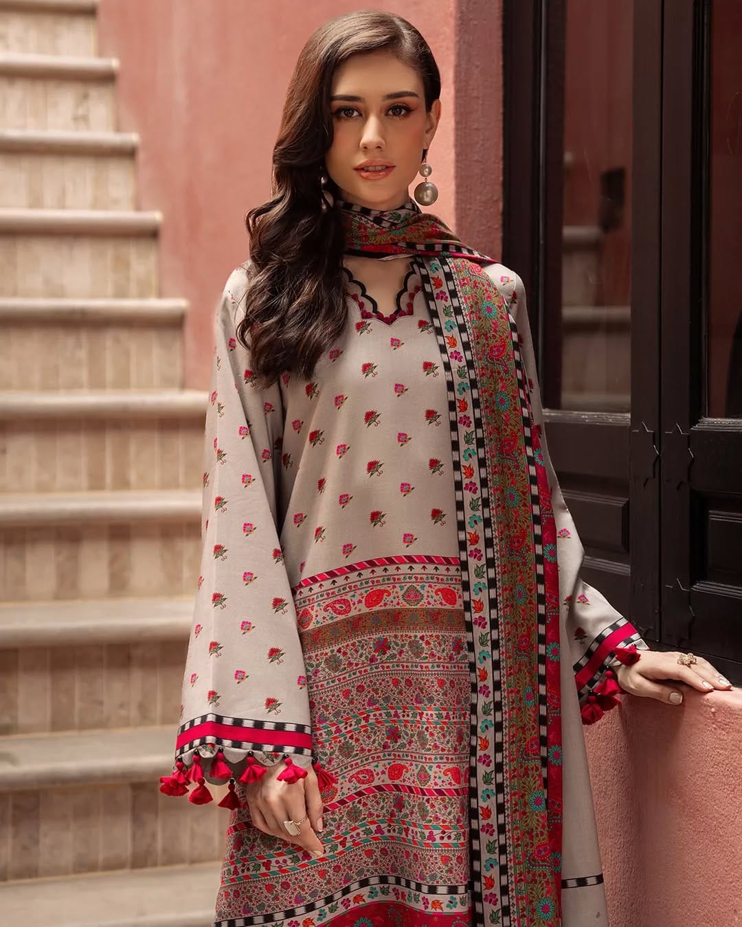 CF1213 Winter 3PC Dhanak ALL OVER Printed Suit