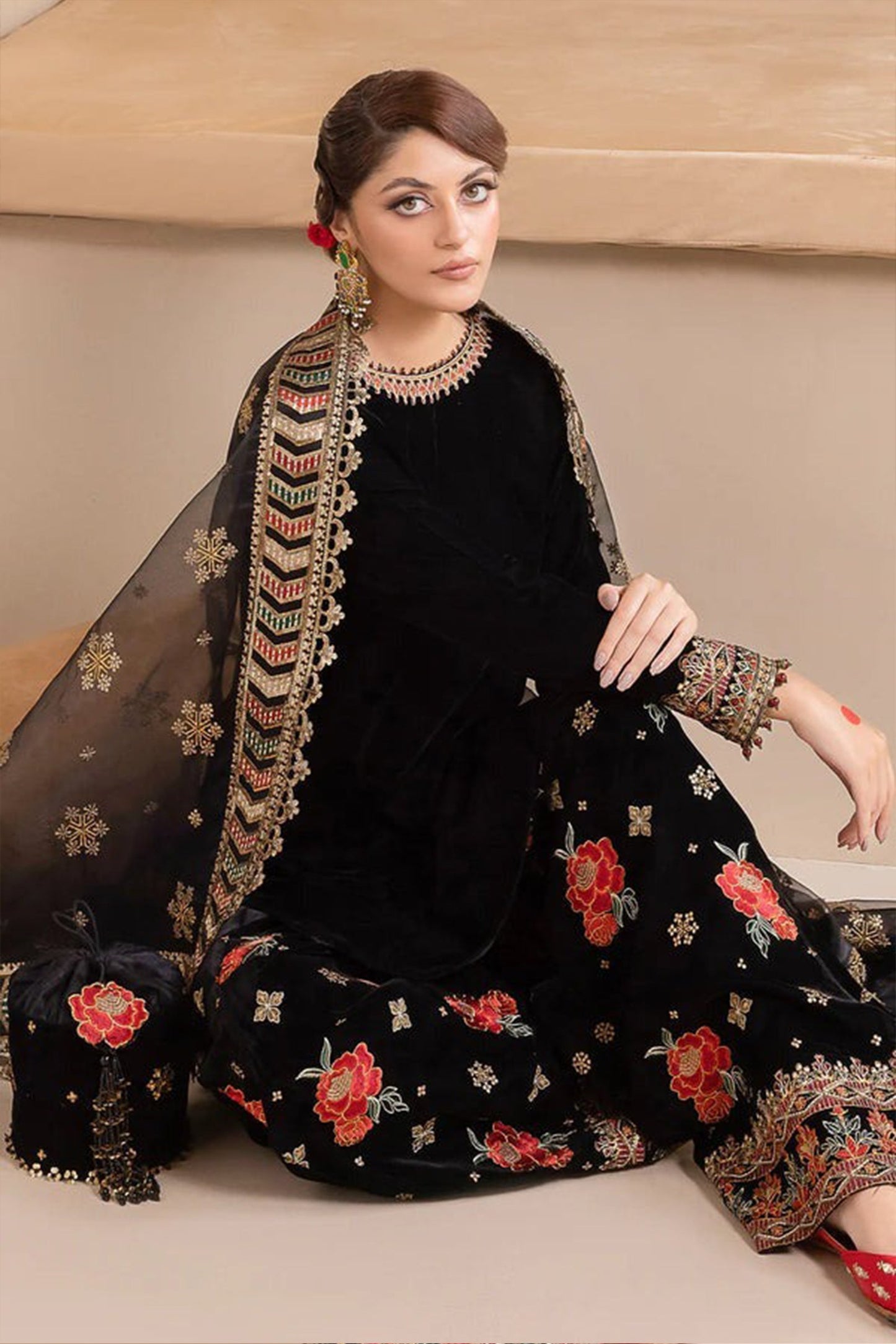 CF577-Embroidered Velvet Dress With Organza embroidered Dopata