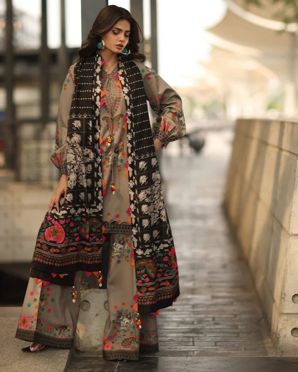 CF1233 Winter 3PC Karandi Digital Print Dress