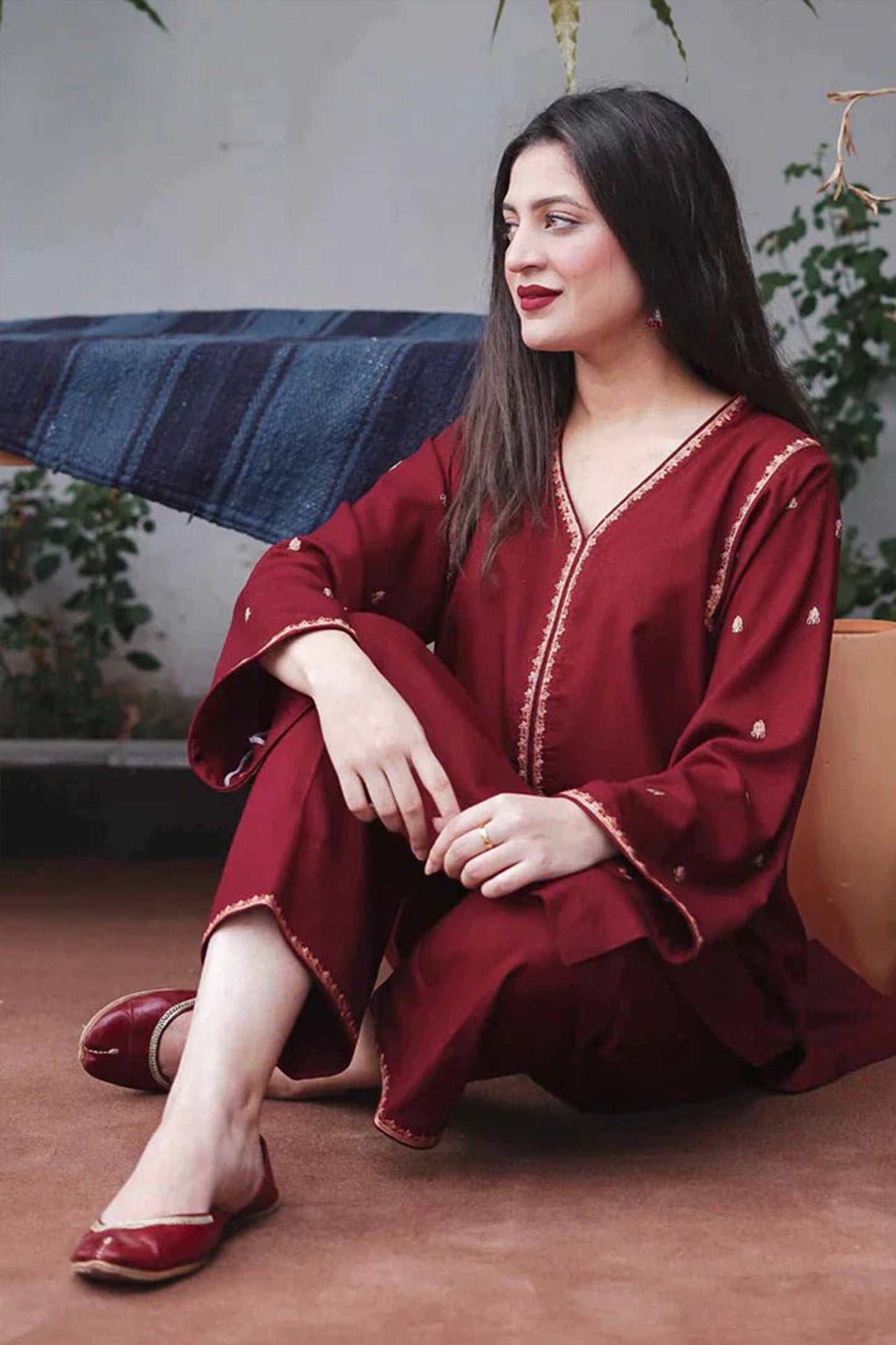 CF403-WINTER 3PC Dhanak suit with Embroidered Shawll