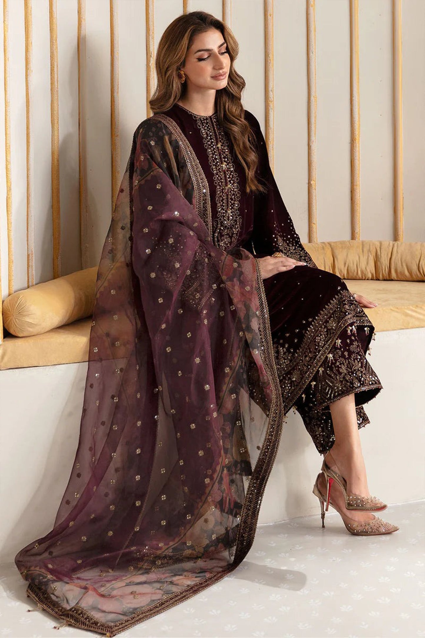 CF902-Winter Velvet Unstitched 3PCs Embroidered Dress With Organza Dupatta