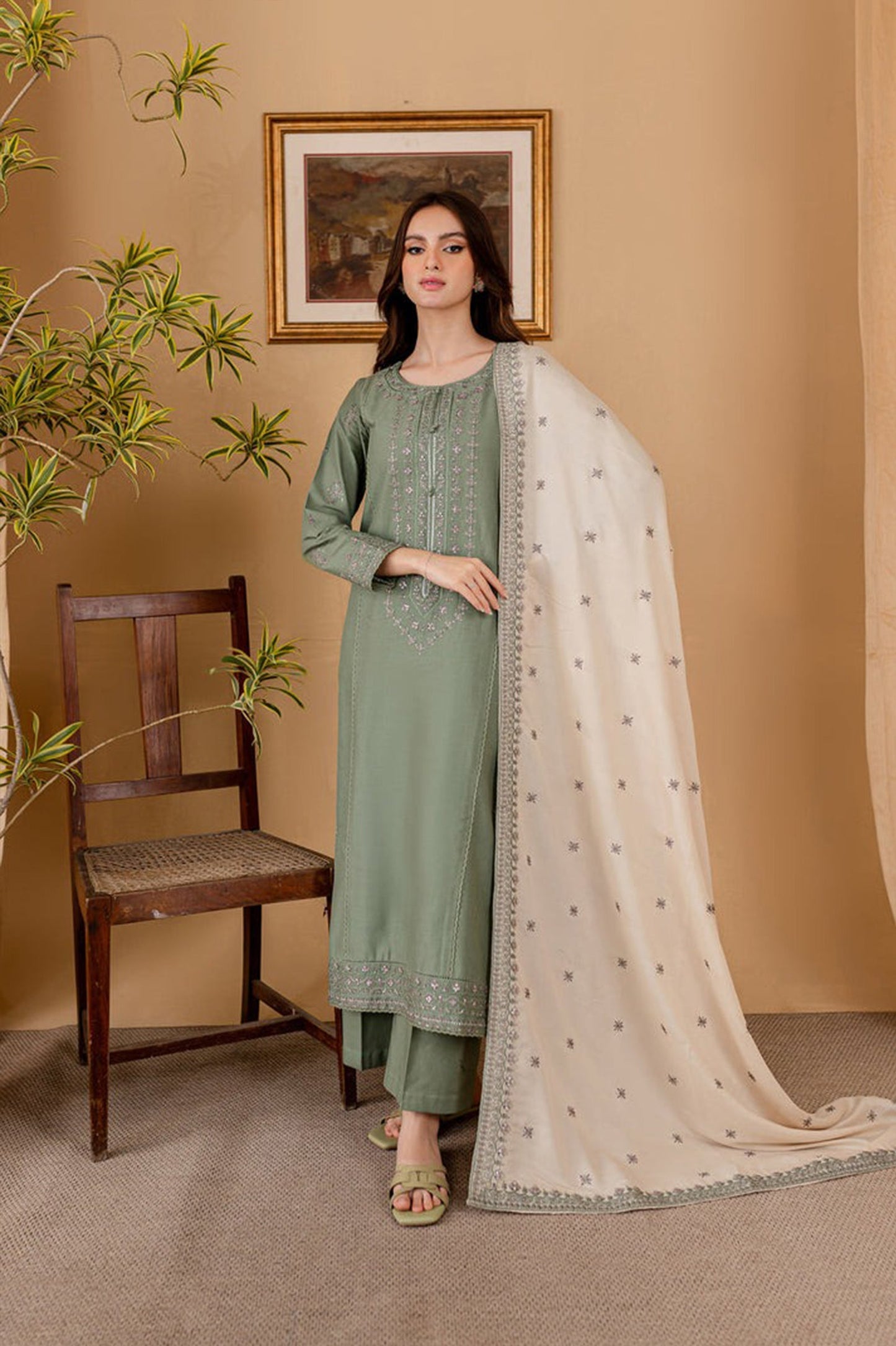CF1121-WINTER BATIK DHANAK 3PC EMBROIDERED SHIRT WITH DHANAK EMBROIDERED SHAWL