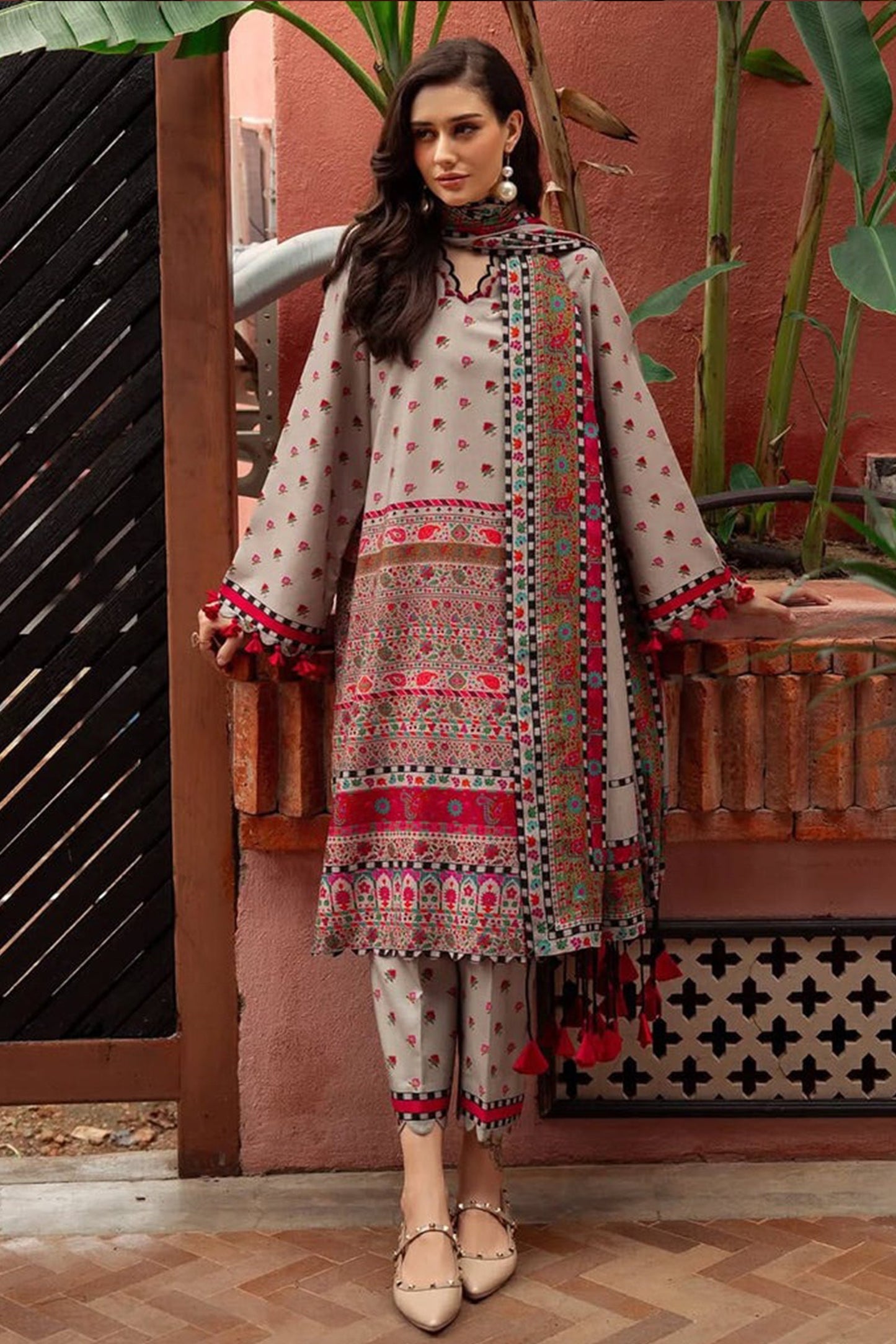 CF1213  Winter 3PC Dhanak ALL OVER  Printed Suit