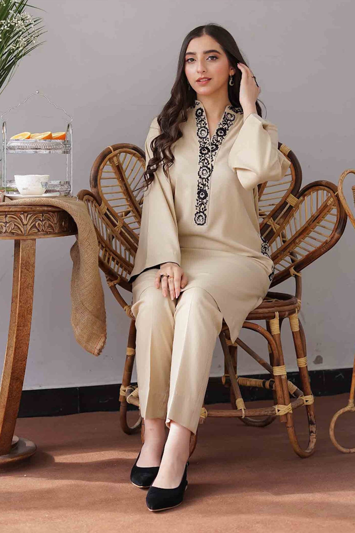 CF407-WINTER 3PC Dhanak suit with Embroidered Shawll