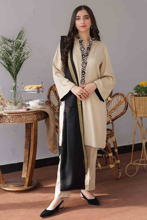 CF407-WINTER 3PC Dhanak suit with Embroidered Shawll