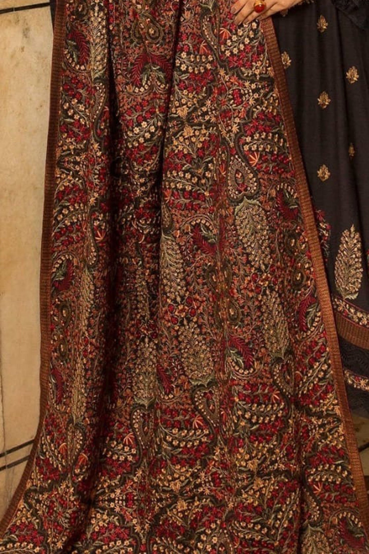 CF546-WINTER 3-Pc Embroidered Dhanak Suit with Heavy Embroidered Dhanak Shawll