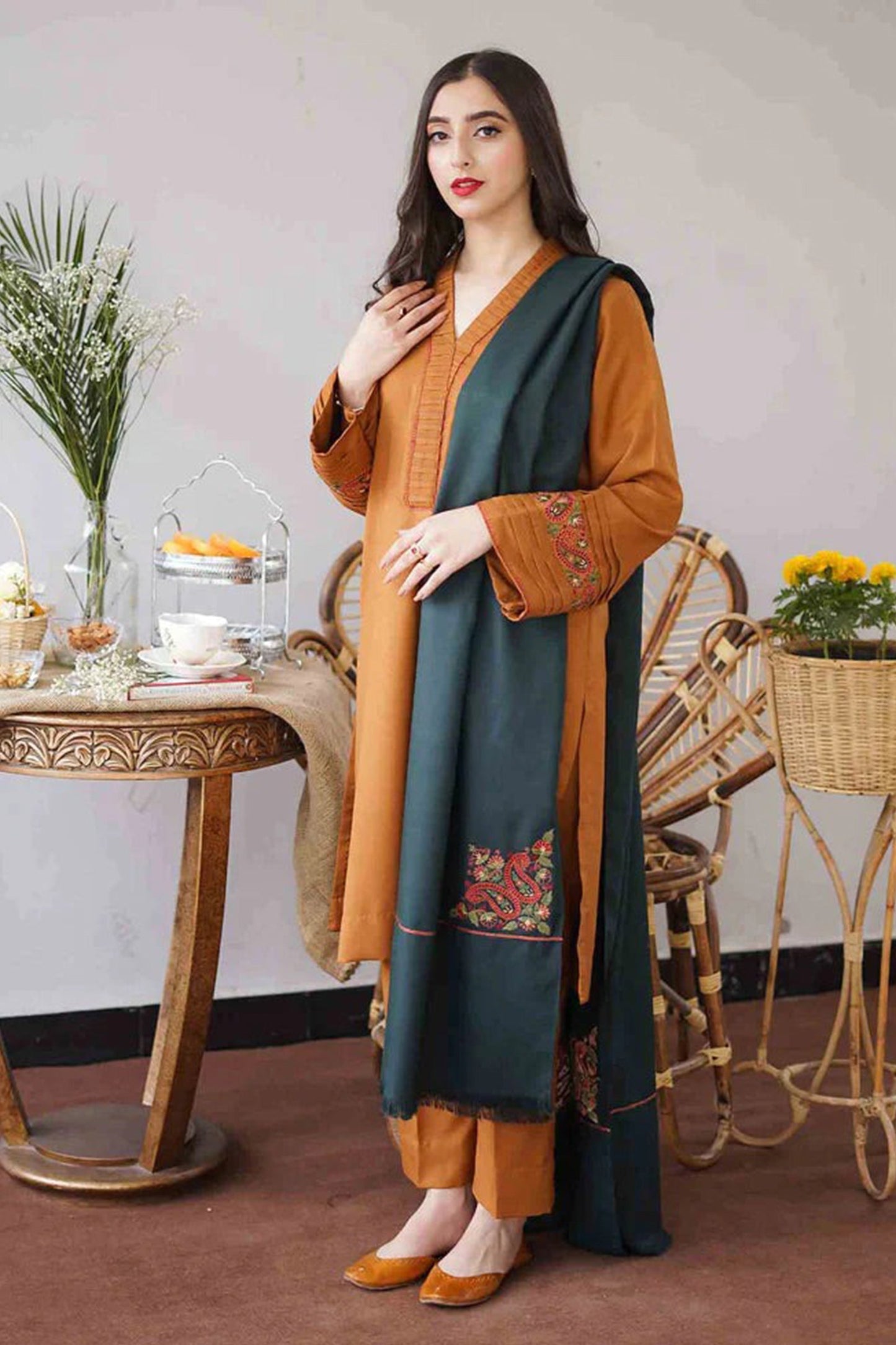 CF400 -Asling Winter  3PC Dhanak suit with Embroidered Shawll