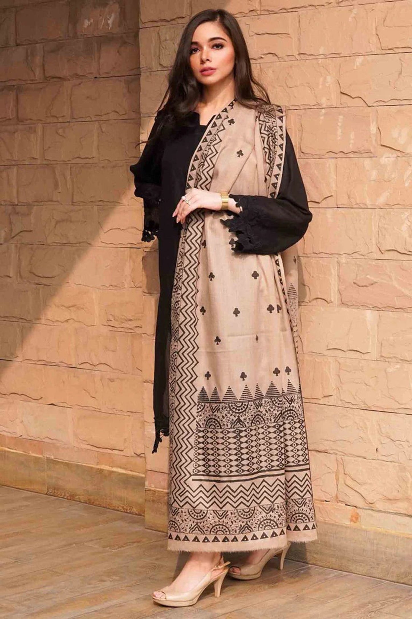 CF557-3PC Dhanak Winter Embroidered suit with Printed Shawll