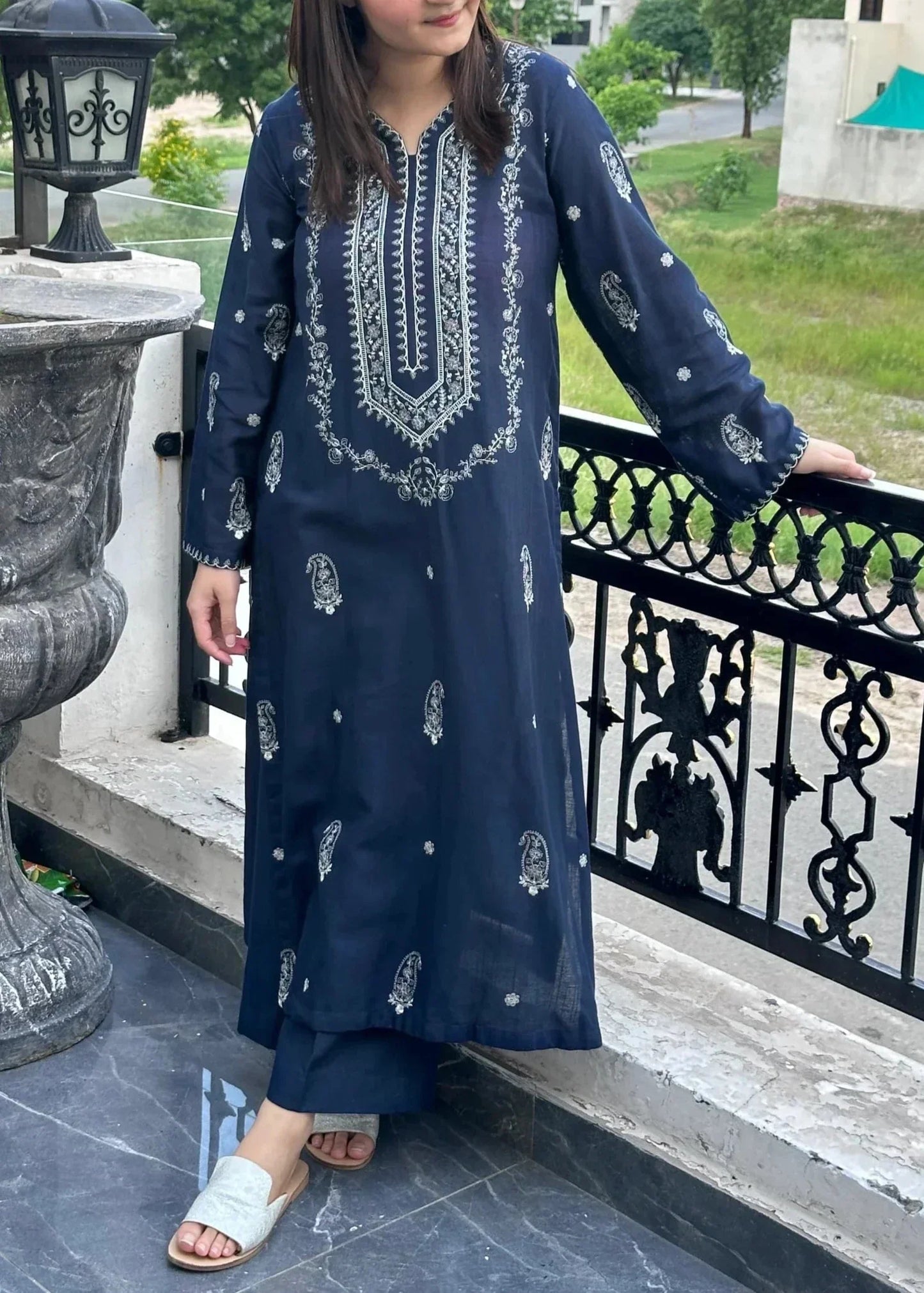 CF1066 - Urge - 2PC Lawn Embroidered Suit