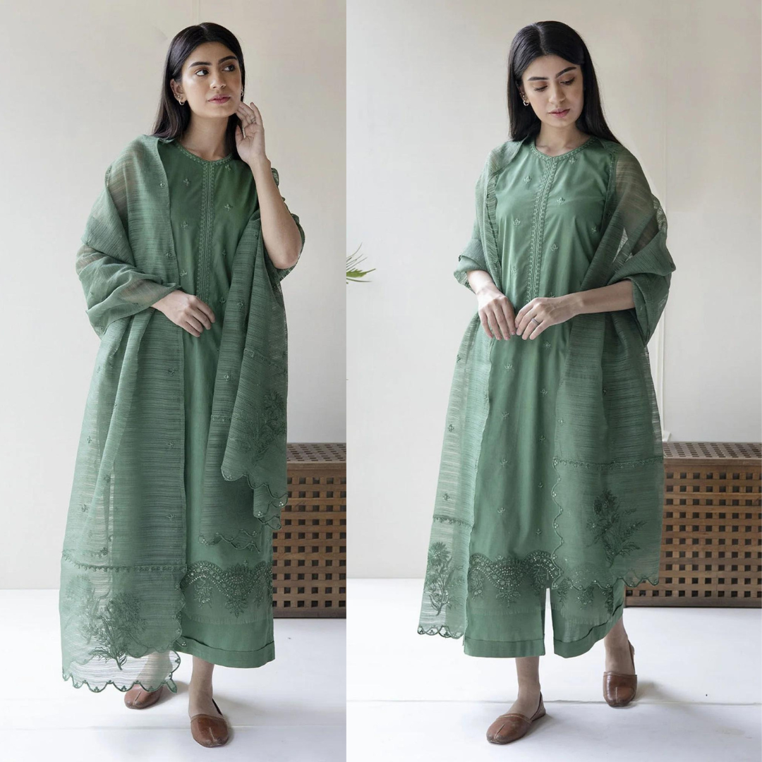 CF732-SUMMER 3PC Lawn Embroidered Shirt With Organza Embroidered Dupatta